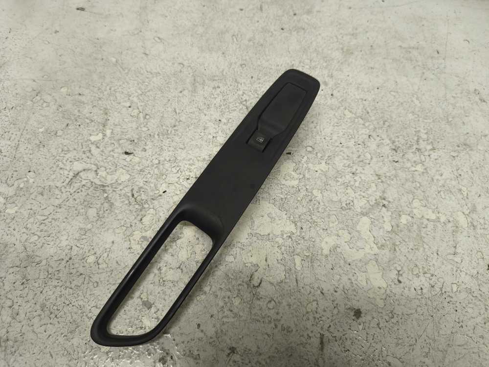 BOUTON LEVE VITRE RENAULT CLIO 4 2012-2020 - Vue 1